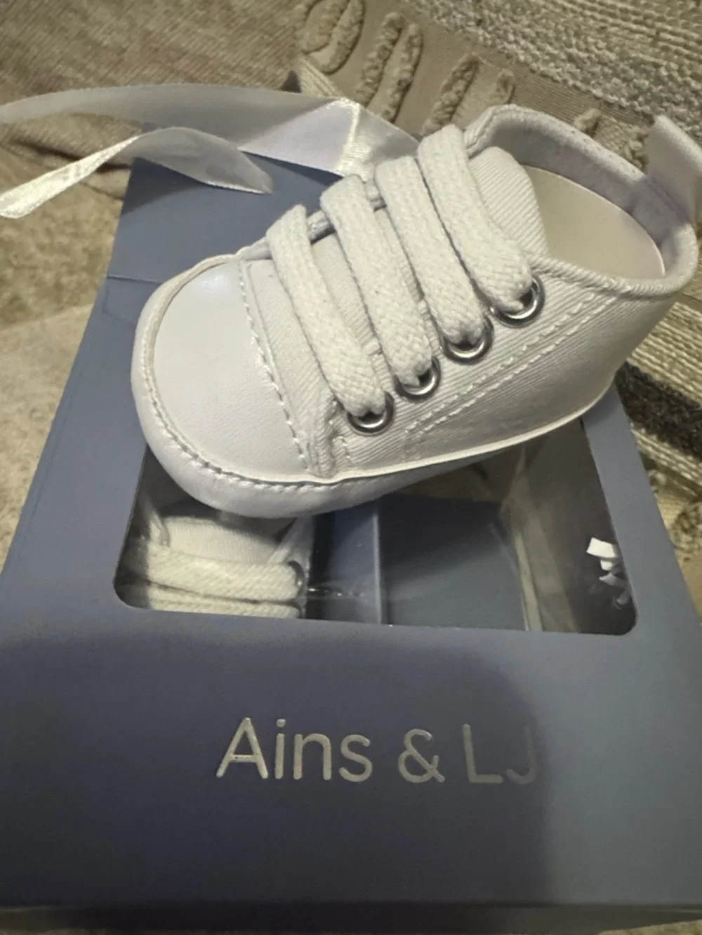 White Baby Shoes/booties 0-3 months